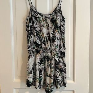 Parker Romper, size small